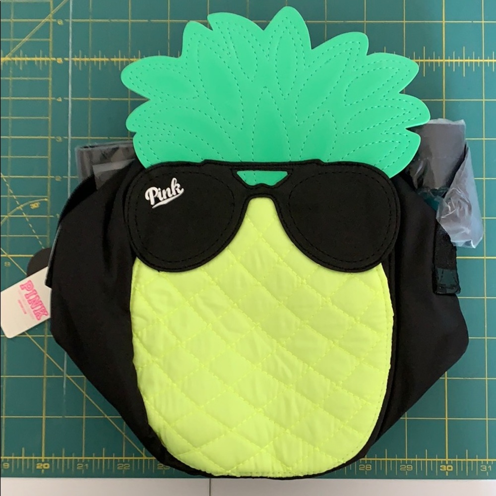 NWT PINK VS Pineapple Cooler